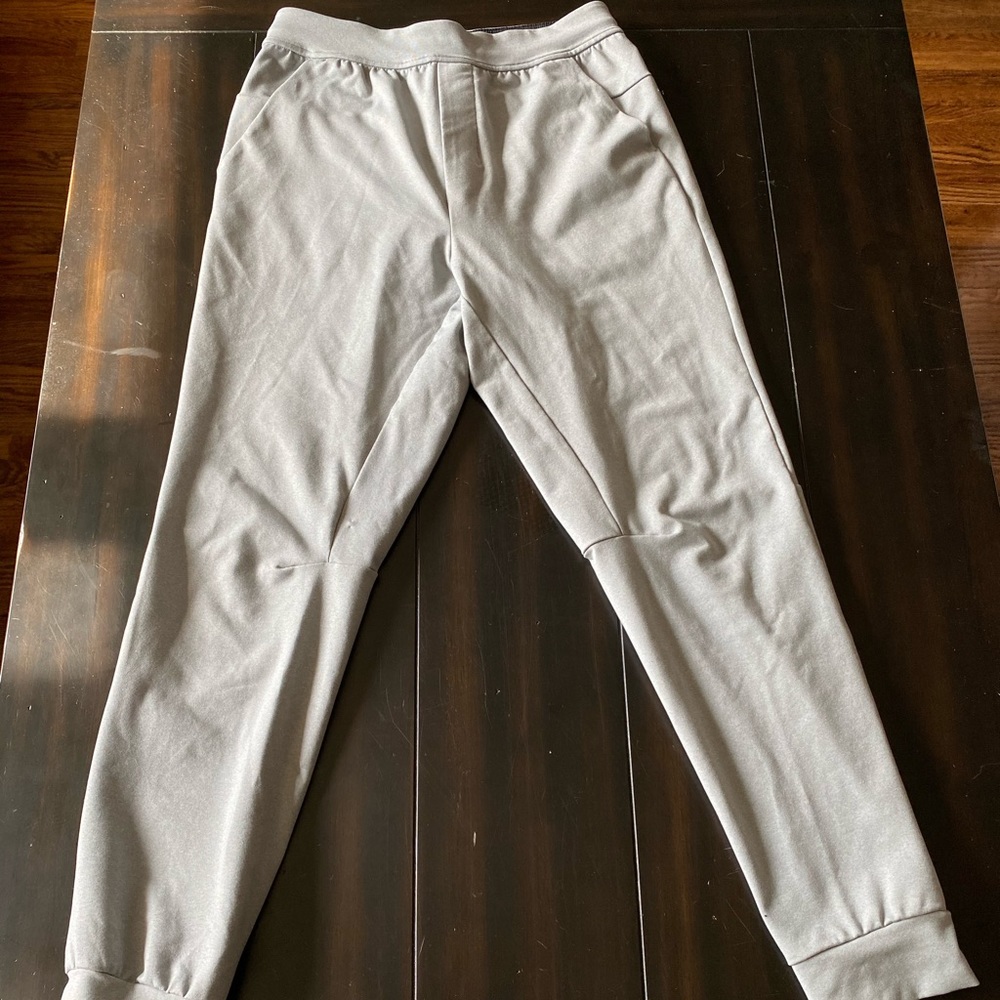 Men’s small lululemon jogger sweatpants